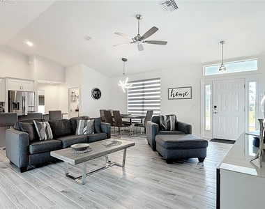 202 Long Meadow Lane - Photo Thumbnail 3