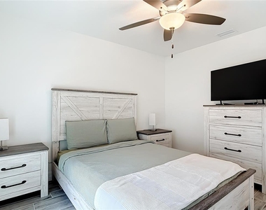 202 Long Meadow Lane - Photo Thumbnail 25