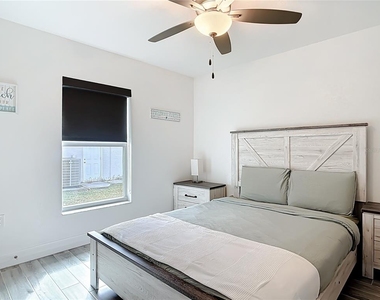 202 Long Meadow Lane - Photo Thumbnail 26