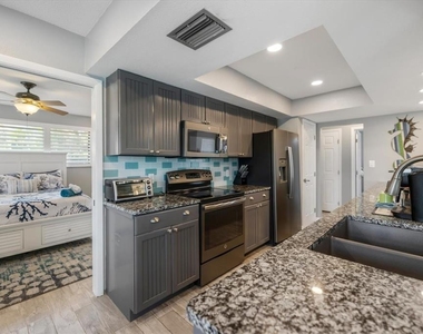 3336 Tripoli Boulevard - Photo Thumbnail 4