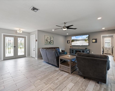3336 Tripoli Boulevard - Photo Thumbnail 6