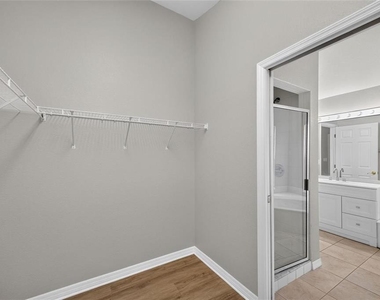 463 Winwood Court - Photo Thumbnail 16