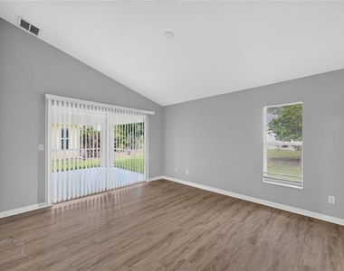 463 Winwood Court - Photo Thumbnail 14