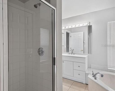 463 Winwood Court - Photo Thumbnail 17