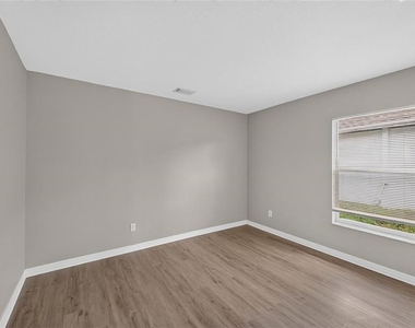 463 Winwood Court - Photo Thumbnail 11