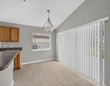 463 Winwood Court - Photo Thumbnail 5
