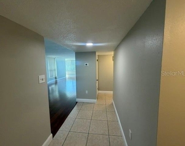 700 Mirror Terrace Nw - Photo Thumbnail 6