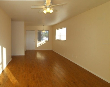 3001 Bee Ridge Road - Photo Thumbnail 2