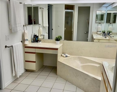 7186 Lakeside Drive - Photo Thumbnail 11