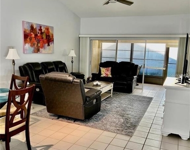 7186 Lakeside Drive - Photo Thumbnail 7