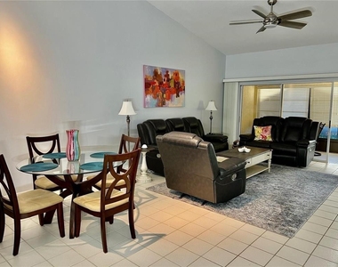 7186 Lakeside Drive - Photo Thumbnail 5