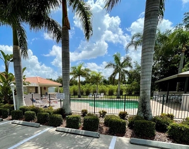 4337 Edenrose Way - Photo Thumbnail 17