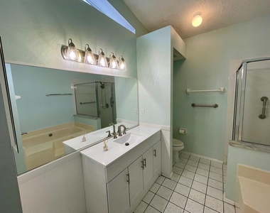 4337 Edenrose Way - Photo Thumbnail 10