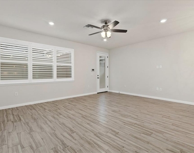 3331 Chestertown Loop - Photo Thumbnail 16