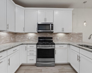 3331 Chestertown Loop - Photo Thumbnail 7