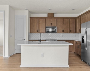 7562 Sea Oak Court - Photo Thumbnail 13