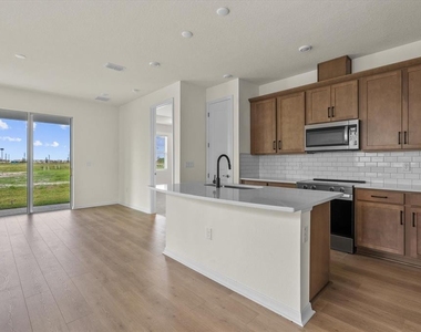 7562 Sea Oak Court - Photo Thumbnail 9