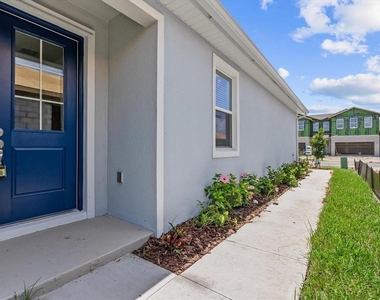 7562 Sea Oak Court - Photo Thumbnail 3