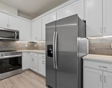 7566 Sea Oak Court - Photo Thumbnail 7