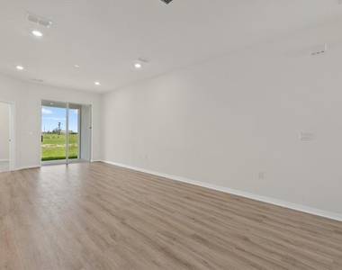 7566 Sea Oak Court - Photo Thumbnail 10
