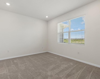 7566 Sea Oak Court - Photo Thumbnail 11