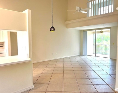 8370 Wingate Drive - Photo Thumbnail 4