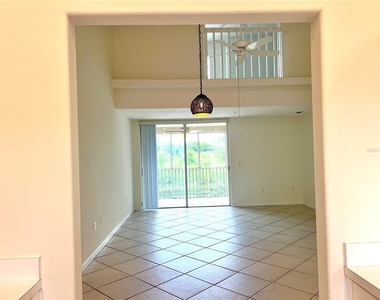 8370 Wingate Drive - Photo Thumbnail 7