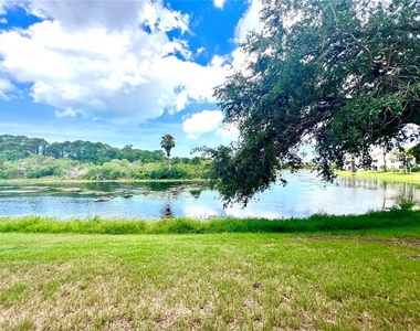 8370 Wingate Drive - Photo Thumbnail 34