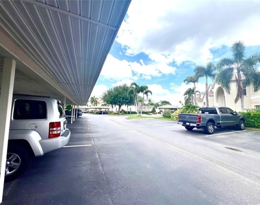 8370 Wingate Drive - Photo Thumbnail 32