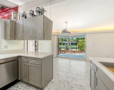4830 Higel Avenue - Photo Thumbnail 26