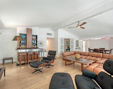 4830 Higel Avenue - Photo Thumbnail 12