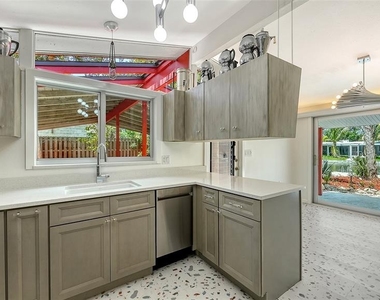 4830 Higel Avenue - Photo Thumbnail 25