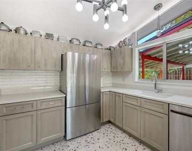4830 Higel Avenue - Photo Thumbnail 23