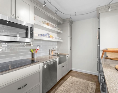 707 S Gulfstream Avenue - Photo Thumbnail 20