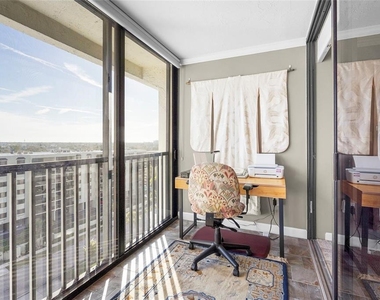 707 S Gulfstream Avenue - Photo Thumbnail 6