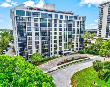 707 S Gulfstream Avenue - Photo Thumbnail 12