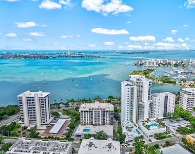 707 S Gulfstream Avenue - Photo Thumbnail 35