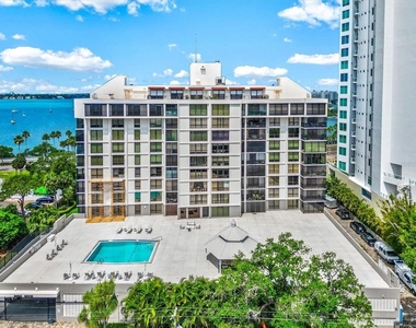707 S Gulfstream Avenue - Photo Thumbnail 41
