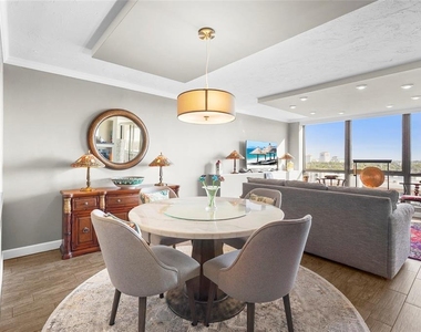 707 S Gulfstream Avenue - Photo Thumbnail 3