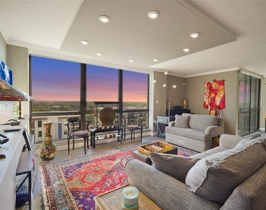 707 S Gulfstream Avenue - Photo Thumbnail 2