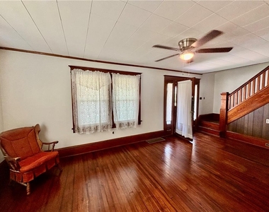 2960 William Penn Highway - Photo Thumbnail 3