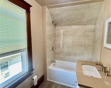 2960 William Penn Highway - Photo Thumbnail 6