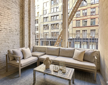 40 East 12th Street - Photo Thumbnail 3