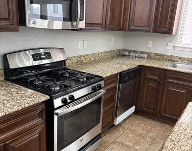 12259 Gaudi Way - Photo Thumbnail 6