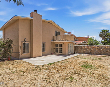 6141 Sierra Valle Lane - Photo Thumbnail 40