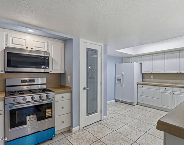 6141 Sierra Valle Lane - Photo Thumbnail 13