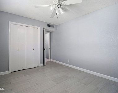 6141 Sierra Valle Lane - Photo Thumbnail 31