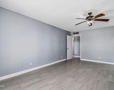 6141 Sierra Valle Lane - Photo Thumbnail 34