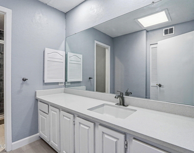 6141 Sierra Valle Lane - Photo Thumbnail 35
