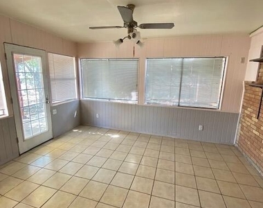 9406 Montgomery Drive - Photo Thumbnail 17